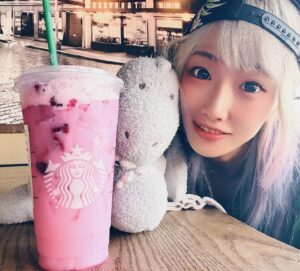 Unagi Sayaka Instagram - stefan also loves dragon drinks.

#Gyan
#histuma_bushi
#unagisayaka
#ウナギサヤカ