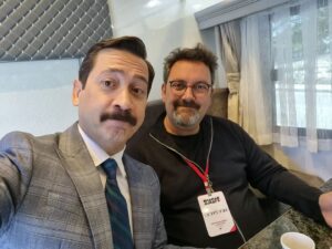 Ünal Yeter Instagram - Tim Burton, işine bak kardeşim. Yönetmen Barış Başar var senin karşında.