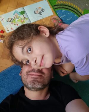 Ünal Yeter Instagram - Tatil başladı ama biz başlamadık. Böyle böyle oyalayacağız artık bir süre!