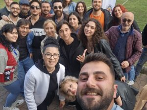 Ünal Yeter Instagram - Memleketimde seviliyorum, ama son fotoğrafta bayılmışım🤣