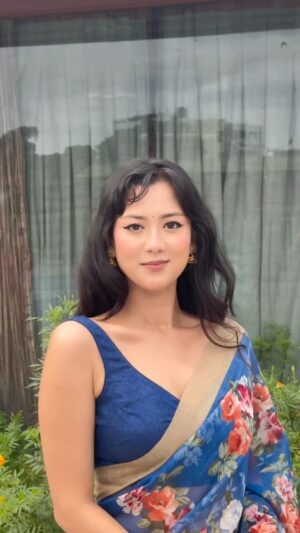 Upasana Singh Thakuri Instagram - Wearing my mamu’s saree 💙