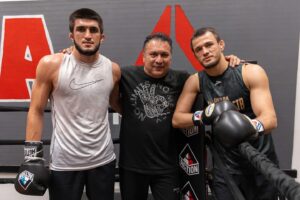 Usman Nurmagomedov Instagram - We started our training camp in America, now we will be preparing here before the fight