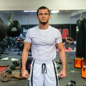 Usman Nurmagomedov Instagram - 35 дней до боя 👊🏻 
See you soon In sha Allah