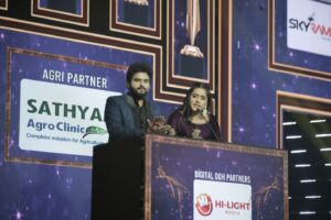 VJ Kalyani Instagram - 14.07.2024, God's way of celebrating my birthday:)
Wat an insightful evening to be hosting the prestigious Vikatan Chinnathirai Viruthugal'23 (Edition - 1) :)
@rjvijayofficial nobody than you and i mean it!!! Extremely comfortable Co-Host!!! Thankyou for the experienceee💛
....

Wearing: @anora_artstudio 
Muah: @vanitha_makeover 

 #vikatanawards #blessed  #grateful #daytoremember  #mirchivijay #vjkalyani🎤