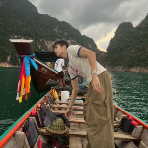 Vachirawich Aranthanawong Instagram - ล่องเรือเดินป่าเติมความสดชื่นด้วย kukuru