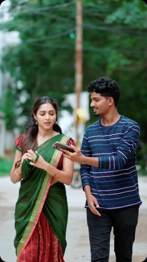 Vaishali Raj Instagram - Tag Your #FirstLove 🙈
 @vaishaliraj_official 🤠💚 

#attitudemaxx01 #comedy #public #reels #trend #wow #great #songs #love