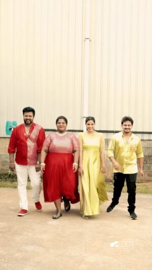 Vaishali Thaniga Instagram - Azhagiyae lailaaa 😹❤️😹❤️ in Mr & Mrs chinnathirai @vijaytelevision ❤️ #bts #mrandmrs #season5 
@indraja_sankar17 ❤️
@dr.thodarvom_karthick ❤️