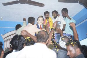 Vaishnav Tej Instagram - పిఠాపురం నియోజకవర్గం యు కొత్తపల్లిలో వైష్ణవ్ తేజ్ రోడ్ షో... బ్రహ్మరథం పట్టిన ప్రజలు

#PawanKalyanWinningPithapuram #PawanKalyan #Pithapuram #VoteForGlass