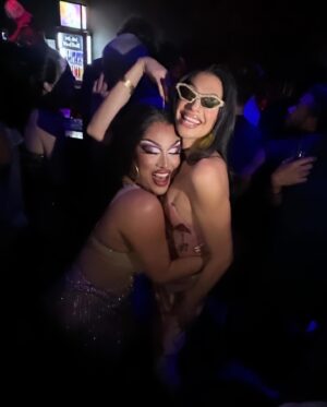 Valentina Instagram - With the one and only @morphinelovemua 💕 
So proud of all of your success mi Reina 👑