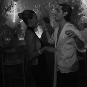 Valentina Hites Instagram - LA ISLA 

Celebrating the opening of @tiffanyandco 🎉  xxxx
#tiffanyandcolaisla