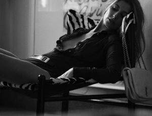 Valentina Hites Instagram - Hitchcock 🤍🤍🤍 @ysl