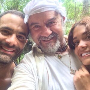 Valeria Emiliani Instagram - Feliz día compañeros, a los que seguimos en el proceso aprendiendo cada día. Gracias por hacernos sentir! Feliz día del actor 🎭 ¿Cual de estos personajes ha sido tu favorito?