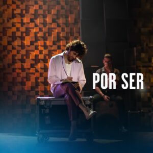 Valeria Vera Instagram - ¡Gracias a todas y cada una de las personas que se volvieron testigos de la historia de ÉL Y ÉL en #sietevecesadiós ❤️‍🩹! Nos vamos con el corazón lleno de amor y muchos agradecimientos. Después de 14 meses de temporada, hoy cerramos el telón de esta historia 🏳️‍🌈. 

¡Somos polvo de estrellas ✨!