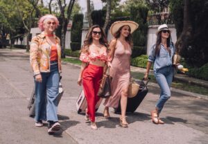 Valeria Vera Instagram - Fotitos que no les había mostrado de #FugaDeReinas 
Reinas siendo reinas 👑👑👑👑