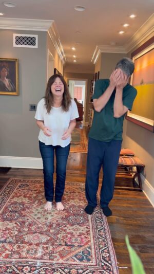 Valerie Bertinelli Instagram - Sooo… tried to make one of those newfangled transition videos like the cool kids. 

It went…well…like this 🤣😂 

(we’ll never be the cool kids)

@therealhoarse