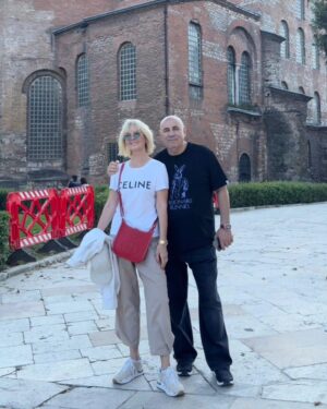 Valeriya Instagram - Византий, Новый Рим, Константинополь, Царьград, Стамбул—это все он, великий город, в котором сплелись воедино наследие христианства, ислама и даже язычества. Интереснейшая экскурсия заставила посмотреть на него другими глазами. @prigozhin_iosif