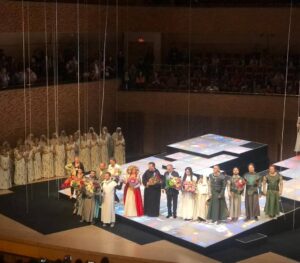 Valery Gergiev Instagram - Впервые с 1923 года «Тангейзер» Рихарда Вагнера снова поставлен в #MariinskyTheatre - на сцене Концертного зала Мариинского театра.
⠀ 
Не пропустите премьерные показы 16 и 29 июня