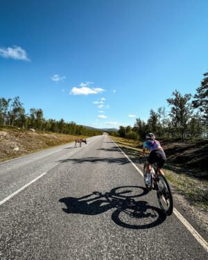 Valtteri Bottas Instagram - I like to ride my bicycle 🚲

#VB77 @canyon @sramroad 

📷 me & @tiffanycromwell