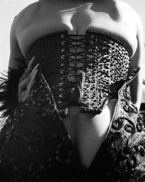 Vander von Odd Instagram - Today marks 3 years of Alexi making me look and feel like the only Queen. I love you so much @frodogaggins 🖤🖤🖤

Shot by @frodogaggins on @yashica.official T4 Super on @kodak Portra 400 Black and White Film 🖤

Hair, gloves, and choker by me. Dress is vintage Mike Benet with some minor alterations.
