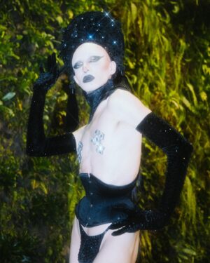 Vander von Odd Instagram - My heart is still so full from @switchnplay VAMP @lincolncenter 🖤 I feel beyond lucky to have these beautiful creatures in my life ⚰️🪦💀

VAMP images by @sidewalkkilla 
Backdrop by @mettieostrowski 
Headpiece, gloves, capelet, skirt, veil, & tombstone by me
Neck corset @misty_couture