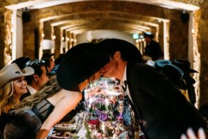 Vanessa Lachey Instagram - Lucky 13!!!❤️💋
I Love doin’ Life with YOU! … And kissin’ across tables! 18 years in the books! So soooo crazy (beautiful)! #HappyAnniversary, My Love