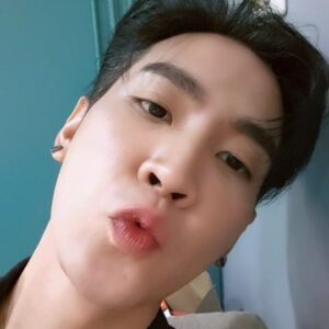 Varodom Khemmonta Instagram - ฮัลโหลลลลลลลล