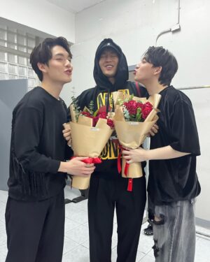 Varodom Khemmonta Instagram - ขอบคุณ @ccopter @bbasjtr ที่มางานผมนะครับ ขอให้เจริญในหน้าที่การงานนะ ปังๆ