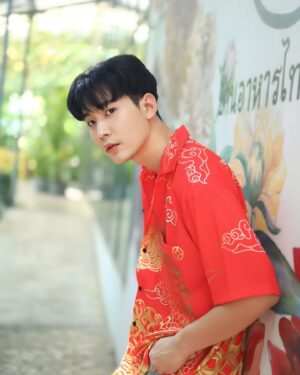 Varodom Khemmonta Instagram - สุขสันต์วันตรุษจีนนะค้าบ