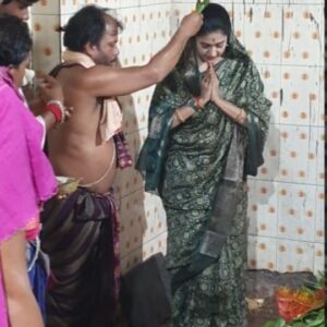 Varsha Priyadarshini Instagram - Prayer for all 🙏🌹

Jay mahavinayak
Jay maa chandi