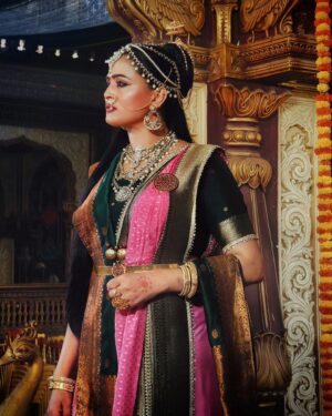 Veena Ponnappa Instagram - Show Your Standards, Held Your Head High and Wink with Smile @veena_ponnappa_vnaa ✨️🥰🎉

@starsuvarna 
@nandimovies_official 

#veena #veenaponnappa #sandalwood #kannadaactress #queen #serials #royal #kannadaserials #aggressive #teluguserials #starmaa #reelsinstagram #actor #actorlife #newlook #kannadaactor #newmakeover #mangaladevi #happyme #udhoudhosrirenukayellamma #shootmode
