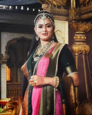 Veena Ponnappa Instagram - Show Your Standards, Held Your Head High and Wink with Smile @veena_ponnappa_vnaa ✨️🥰🎉

@starsuvarna 
@nandimovies_official 

#veena #veenaponnappa #sandalwood #kannadaactress #queen #serials #royal #kannadaserials #aggressive #teluguserials #starmaa #reelsinstagram #actor #actorlife #newlook #kannadaactor #newmakeover #mangaladevi #happyme #udhoudhosrirenukayellamma #shootmode