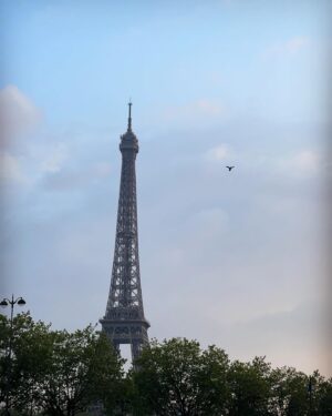 Venus Singh Instagram - From Paris…..with love ♥️
&
croissants 😋
.
#paris #parisfrance #france #eiffeltower #eiffel #cityoflove #cityoflove❤️ #europe #europetravel #love #smile #shotoniphone #evening #holiday #visitfrance #parisolympics #olympics #paris2024