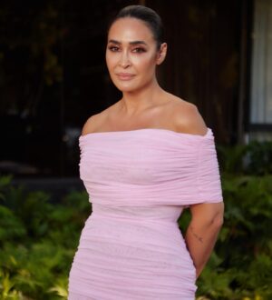 Vicky Martín Berrocal Instagram - L A  G A L A 🤍 

Gracias @evalongoria por enseñarme tan de cerca tu compromiso y tu trabajo incansable en labores sociales. Tu generosidad y entrega son ejemplares como ejemplar es la gran familia que te rodea. 
@mariarbravo es un claro ejemplo de ello. Que corazón el tuyo ☺️
Y lo recalco porque es absolutamente abrumador ver que todoooooo lo que os rodea está lleno de verdad, de humildad y de cariño aunque después de conoceros, no podía ser de otra manera. 
Qué honor acompañarte en esta gala y aprender que el éxito solo y exclusivamente vale, para elevar a los demás y crear una diferencia positiva en el mundo. 
@globalgiftfoundation #globalgiftgala 

Todos los vestidos que veis en este post son de @victoria.coleccion Estudio. 
📸 @manuelmartosc