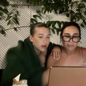 Vicky Martín Berrocal Instagram - S O Y  E S P A Ñ O L A… 
A que más quieres que te gane??? 😂😂☺️😜

Celebremos un domingo glorioso!!!