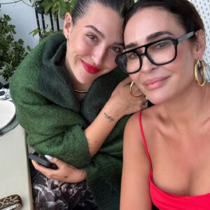 Vicky Martín Berrocal Instagram - S O Y  E S P A Ñ O L A… 
A que más quieres que te gane??? 😂😂☺️😜

Celebremos un domingo glorioso!!!