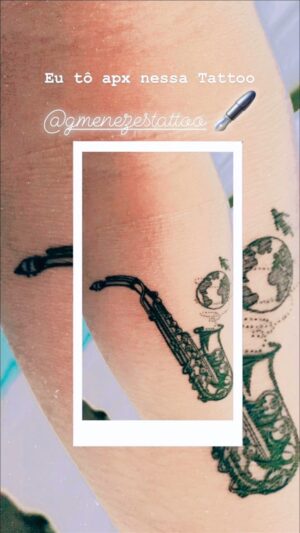 Victor Aguiar Instagram - “Através do sax conquistei o mundo!” 🎷🌏😮‍💨🔥

🖋️by: @gmenezestattoo 
@gmenezestattoo 
@gmenezestattoo 

.

.

.

.

#TattooArt
#InkedLife
#TattooInspiration
#TattooDesign
#InkAddict
#TattooLove
#TattooCommunity
#TattooArtist
#TattooedLife
#TattooAddiction
#InkOfTheDay
#InkLife
#TattooCulture
#TattooWorld #victoraguiar #sax #saxophone #saxophonist #saxofone
