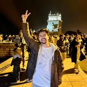 Victor Aguiar Instagram - Seja bem vindo 2024! 🤍 
.
.
.
#happynewyear #nye #felizanonovo #2024