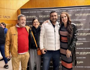 Victoria Onetto Instagram - Con localidades agotadas anoche vibramos con Escarabajos 🪲 
Gracias a todos los directivos y a sus trabajadores del @centroculturaldelacooperacion por recibirnos con tanto cariño .
Feliz de compartir escena con estos queridos compañeros en esta obra maravillosa de @pachoodonnell Escarabajos 🪲 

El teatro es el lugar por excelencia en donde la cultura esta más viva que ¡nunca!

❤️ Gracias a todos los espectadores que nos acompañan y llenaron la sala del @centroculturaldelacooperacion 
Gracias a todos los amigos y amigas que ayer vinieron!
Y especialmente a mi familia que me acompaña y apoya en todo lo que hago ❣️

¡¡Viva el teatro!! 🎭👏🏽
Actriz ❣️

@juanmanuel____correa @nelsonorueda @eloyrossen_ @nacho_esbo @escarabajosok