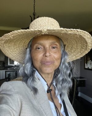 Victoria Rowell Instagram - Oooo, baby it’s HOT outside! Stay cool, inspired & creative!