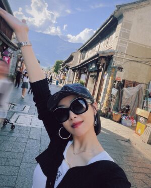 Victoria Song Instagram - 大理古城☀️