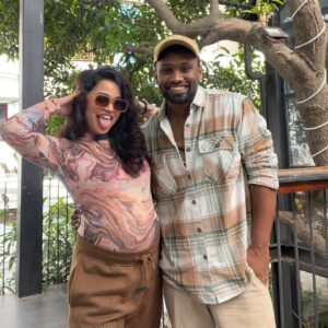 Vijay Kumar Instagram - My girl ♥️❤️‍🔥 #pregnancydiary 
.
.
Blessed to have her beside me forever ♾️