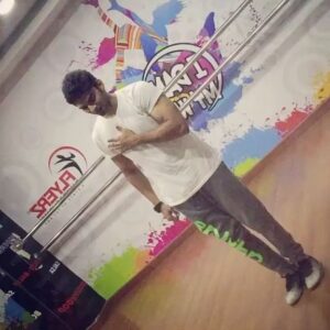 Vijay Varma Instagram - Throwback to a few songs I’ve thoroughly enjoyed choreographing and dancing to. Turns out they all happened to be by one of my favourites, rockstar @anirudhofficial ♠️ let me know which one’s your favourite ✨ #idancemyway