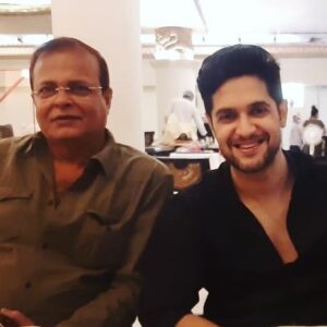 Vikram Chatterjee Instagram - শুভ জন্মদিন বাবা, অনেক ভালবাসা। ❤️