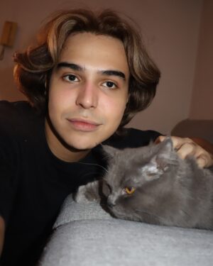 Viñas Deluxe Instagram - Hi oli 🥰