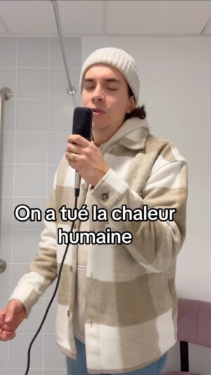 Vincent Julien Instagram - Comme tout le Québec, j’ai été secoué par le départ d’un chanteur dont l’influence sur le Québec et notre culture est sans égale. Un monument de la musique. La chanson des @lescowboysfringants qui tourne en boucle chez moi en ce moment c’est l’Amérique pleure. Mes plus sincères condoléances à @marieannick05 , sa famille et ses proches.
🎹 @mpallard