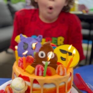 Vincent Julien Instagram - Il était une fois, un garçon de 7 ans 🥳