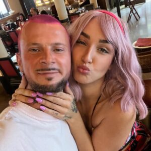 Vincent Shogun Instagram - Votre avis sur le film 🍿 Barbie ? FILM NUL! 👎 #couple #amour