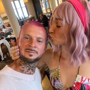 Vincent Shogun Instagram - Votre avis sur le film 🍿 Barbie ? FILM NUL! 👎 #couple #amour