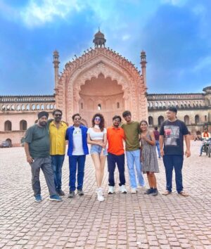 Vindhya Tiwari Instagram - Here we start Filming 🎥 💙
Working with an "Alchemist" @vikramkochhar 
#lovethisteam
#gutargooproductions 
#happyteamwork 
#lucknowvibes
#happiness 
#gratitude