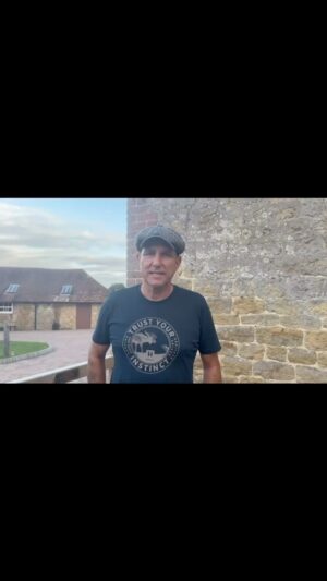Vinnie Jones Instagram - Newsflash announcement!! 
Season 2 on Netflix! 
Let’s go!! 👊🏻